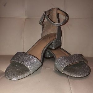 Vince Camuto girls shoes